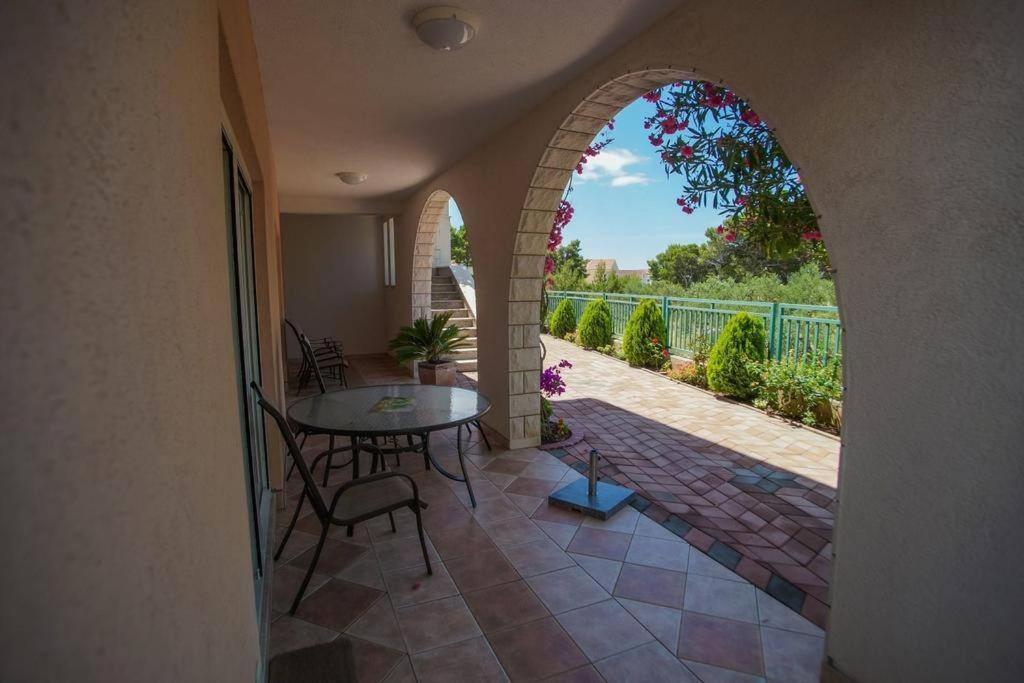 Villa Mara Промайна Екстериор снимка
